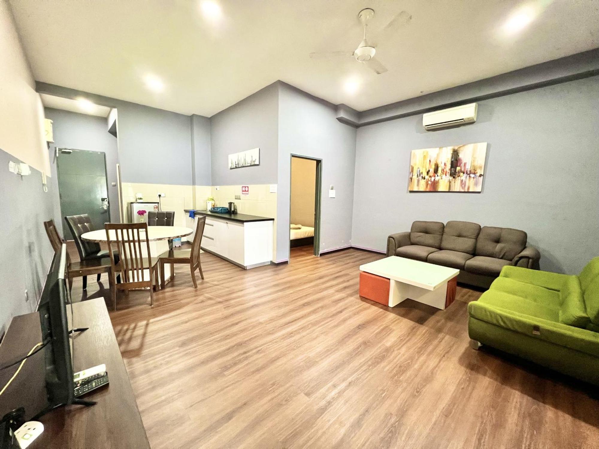 Margo Istay - The Loft Imago Hotel 2*